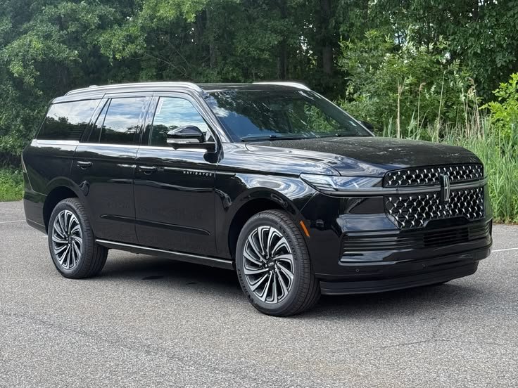 Black Lincoln luxury SUV